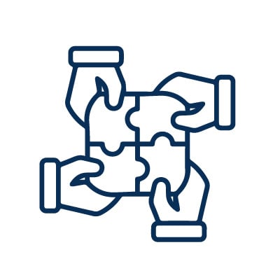 UCQ CMS PAGINA implantologia quirurgica_4 colaboradores